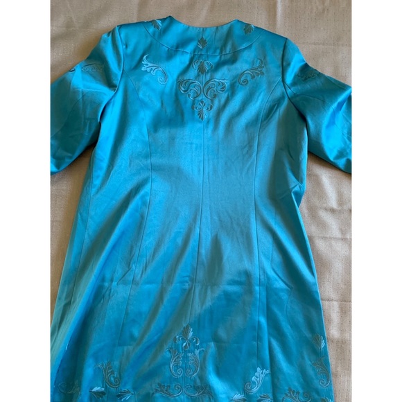 Vintage Embroidered Coat - Picture 3 of 3